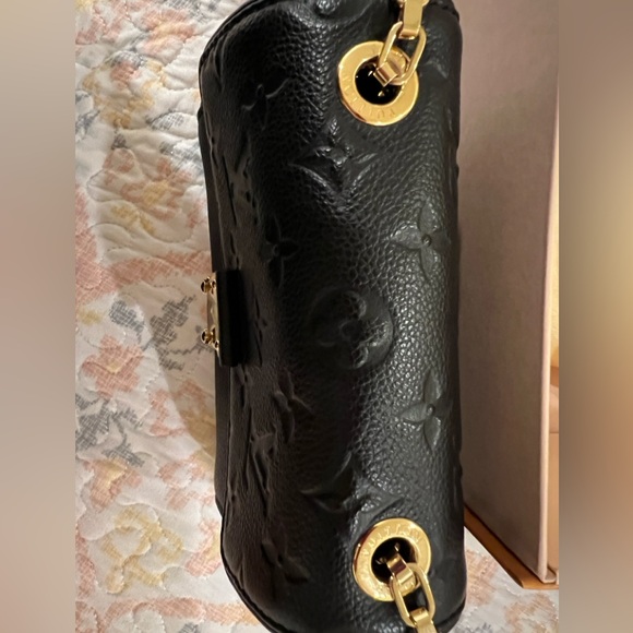 Authentic Louis Vuitton Empreinte St. Germaine BB Noir black leather bag - Picture 8 of 9
